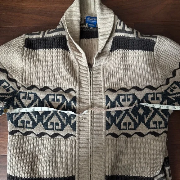 Pendleton Lebowski Cardigan - Picture 2 of 13